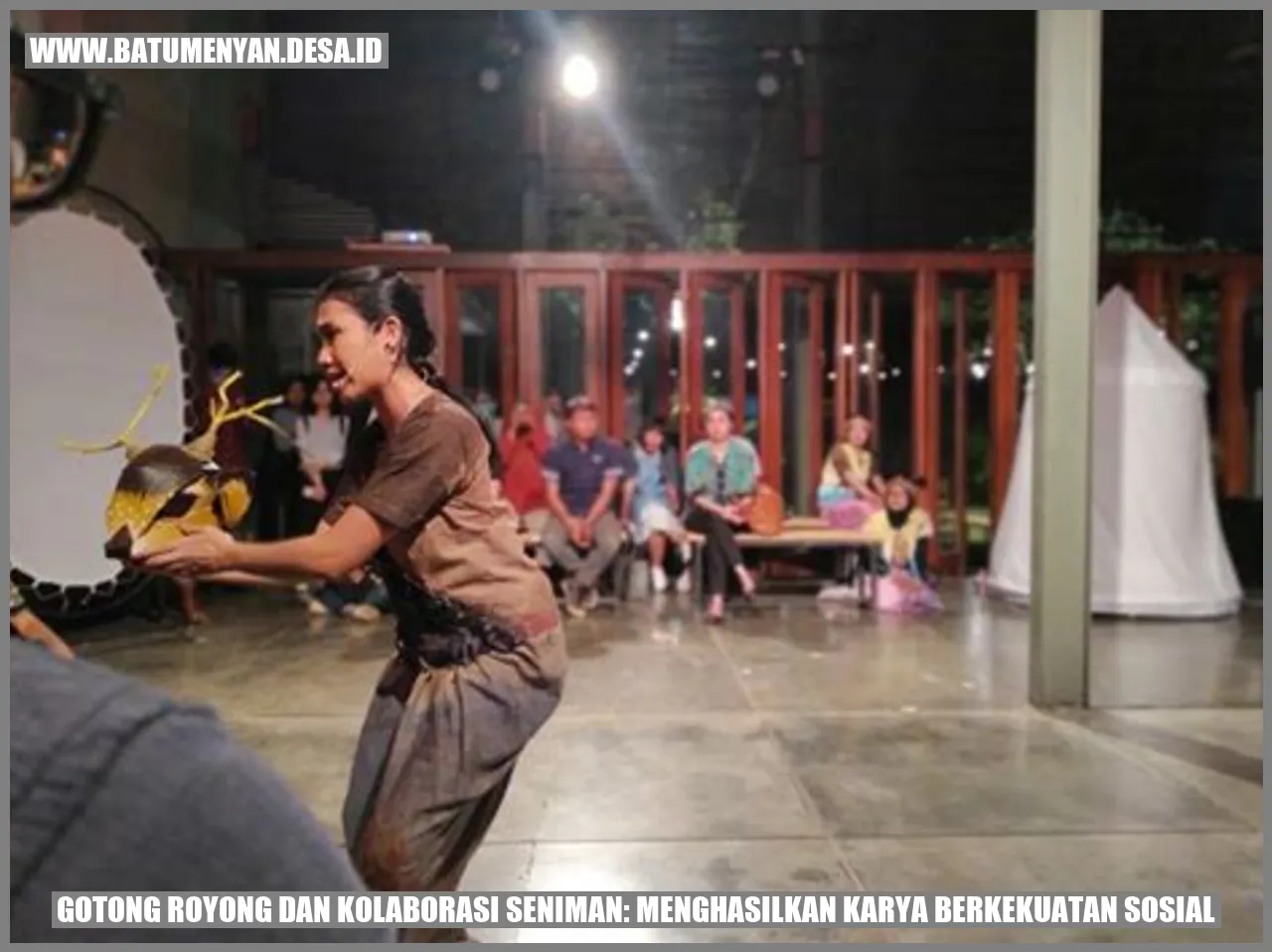 Gotong Royong dan Kolaborasi Seniman: Menghasilkan Karya Berkekuatan Sosial?