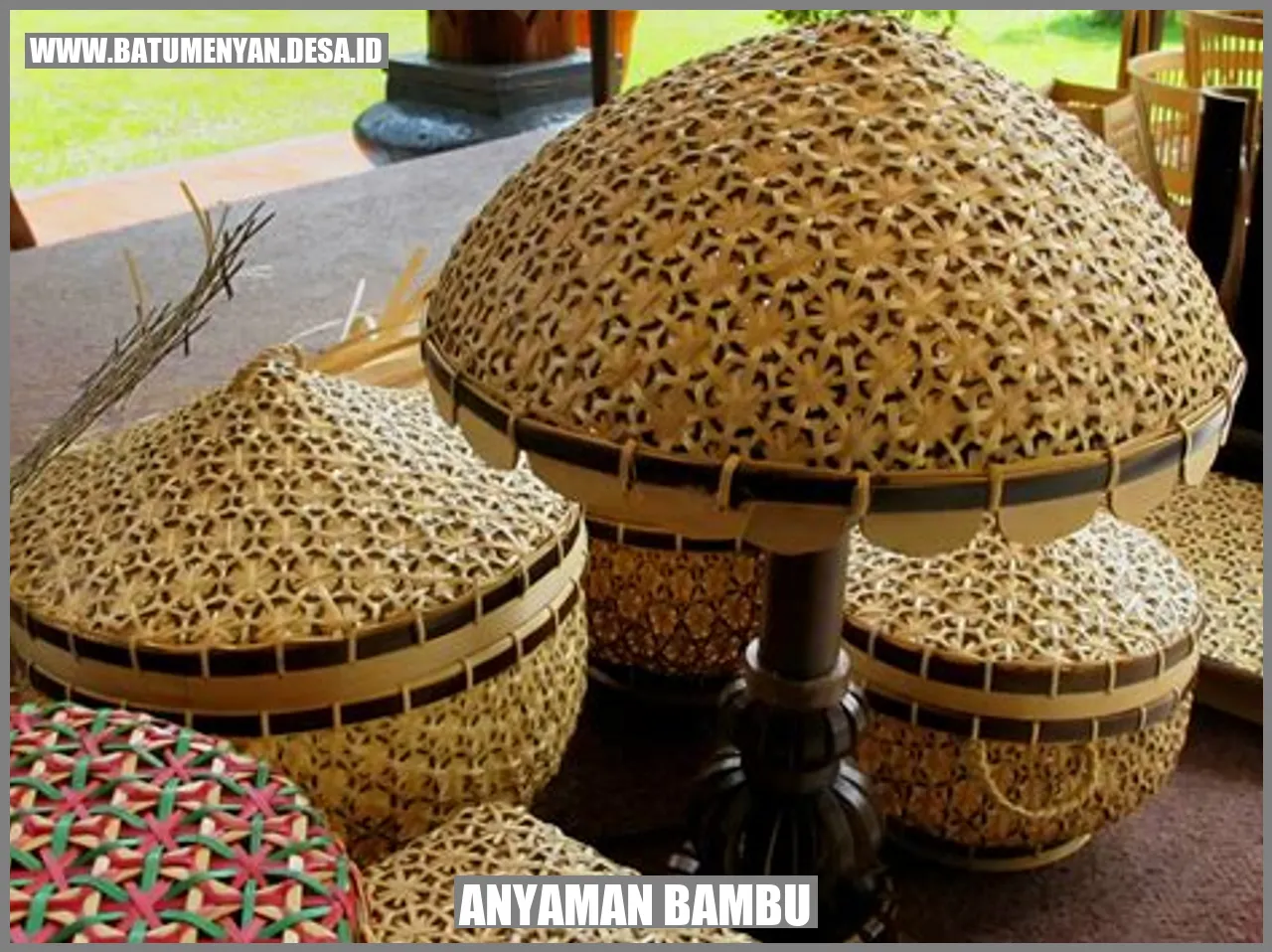 Anyaman Bambu
