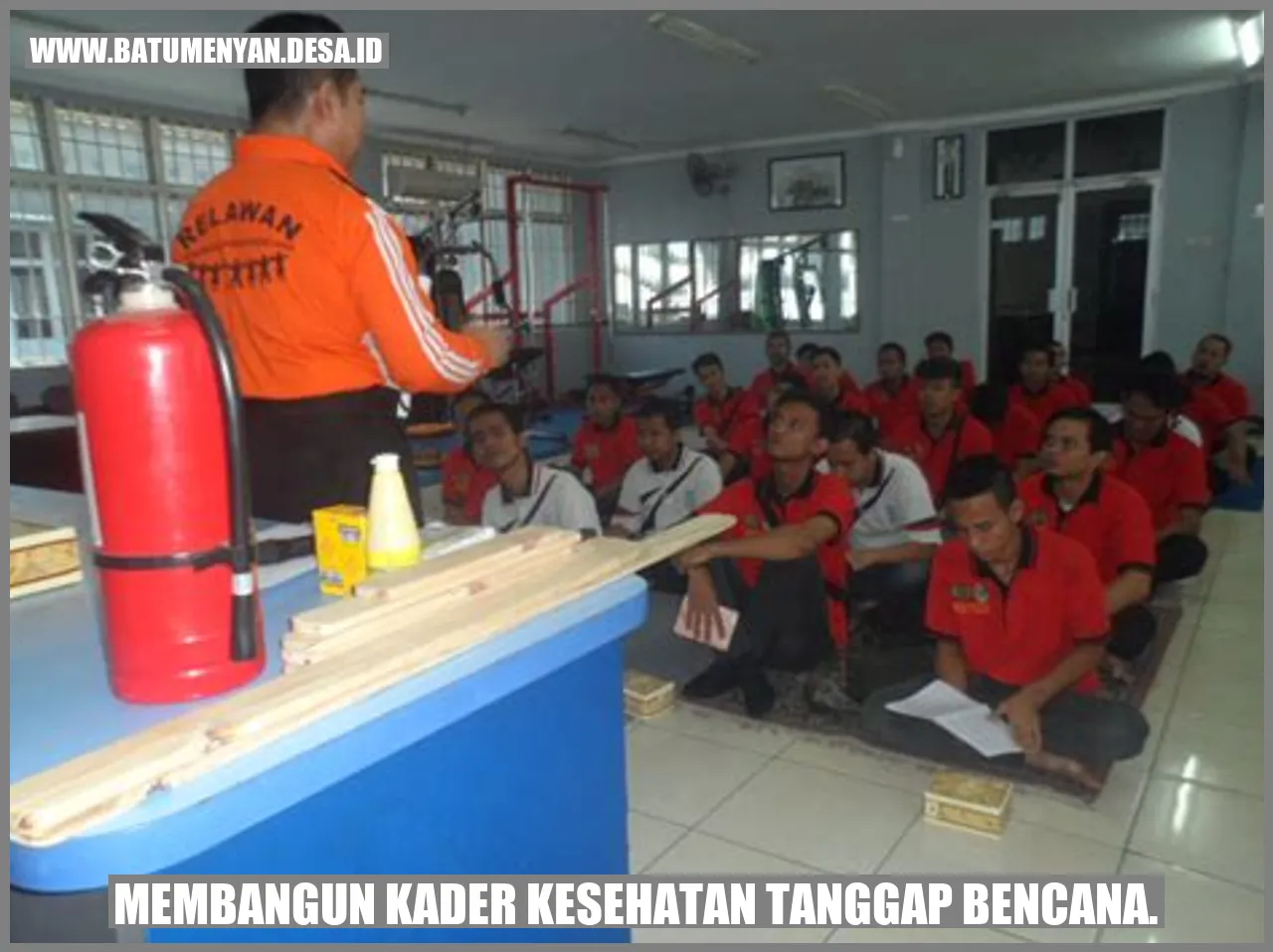 Membangun Kader Kesehatan Tanggap Bencana.