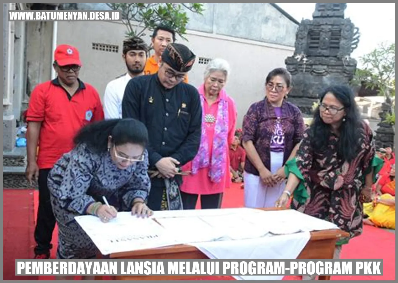 Pemberdayaan Lansia melalui Program-Program PKK