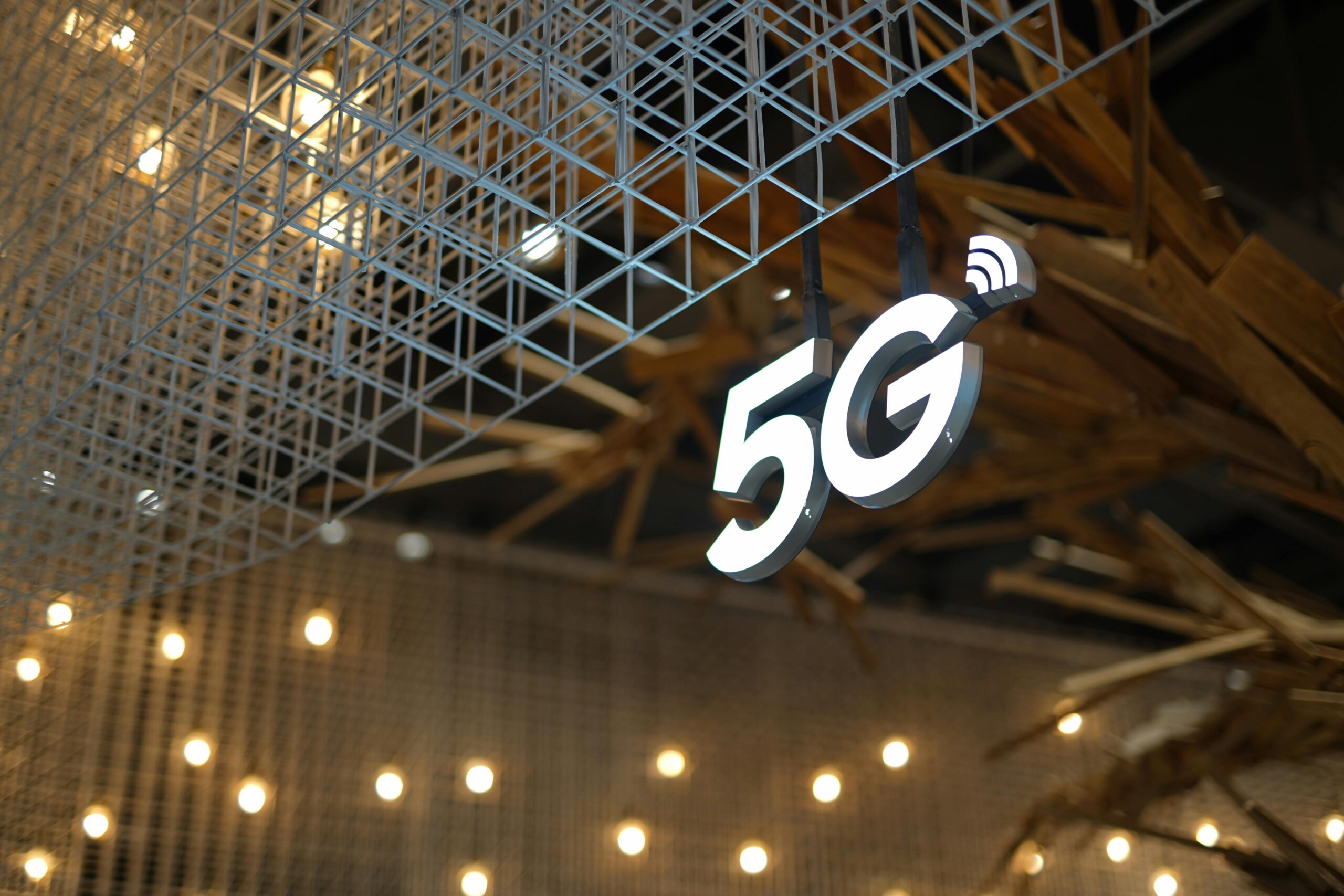 Peran Teknologi 5g Dalam Akselerasi Transformasi Digital Batu Menyan