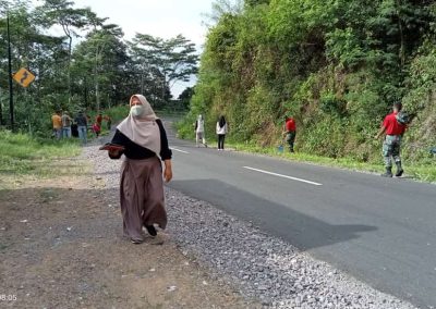 Jelang HUT Brigief 4 Marinir/BS Ke 19, Pemdes Batu Menyan Bersama Prajurit Batalyon 7 Marinir Gelar Kegiatan Gotong Royong